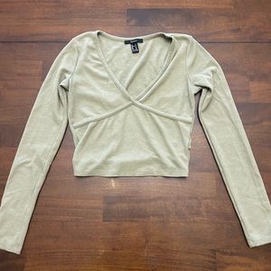 Green V-neck long sleeve